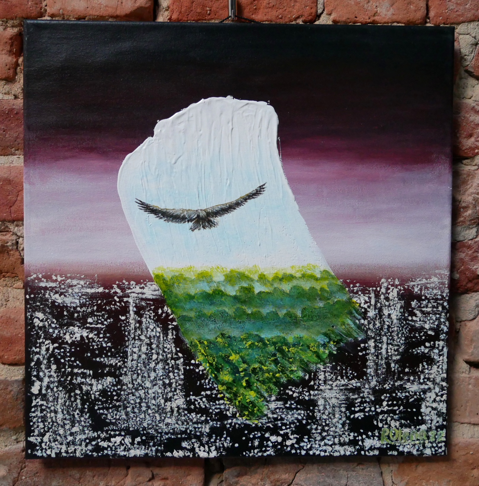 Obraz Oleny Radczenko przedstawiający krajobraz zniszczonego miasta z lecacym nad nim ptakiem